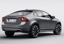 Volvo S60 Cross Country a Detroit