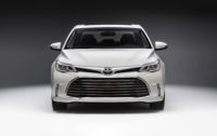 2016-Toyota-Avalon-02