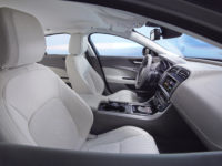 Jag_XE_Portfolio_Interior_Image_011014_66