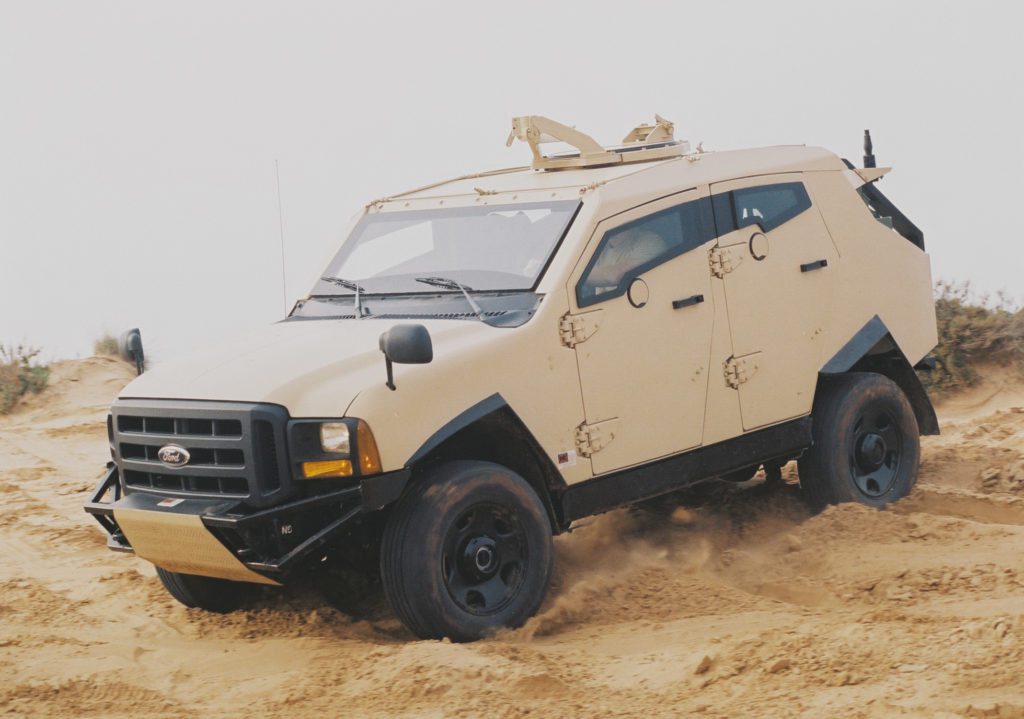 Il Plasan Sand Cat (è illustrata una versione con il marchio Ford, basata sulla meccanica del pick-up F350), fuoristrada blindato a guida convenzionale, è il possibile ispiratore del Guardium Mk.3.