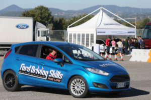 Ford, corsi di guida sicura per giovani