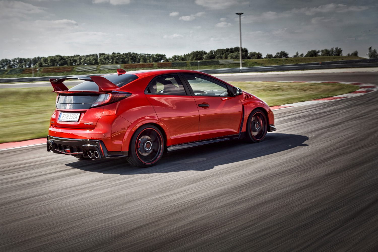 2015 Honda Civic Type R - Honda Civic Type R: la più potente non l’abbiamo ancora vista