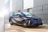 toyota-inaugura-il-futuro-con-il-lancio-di-mirai-fuel-cell-sedan-2016_toyota_fuel_cell_vehicle_001