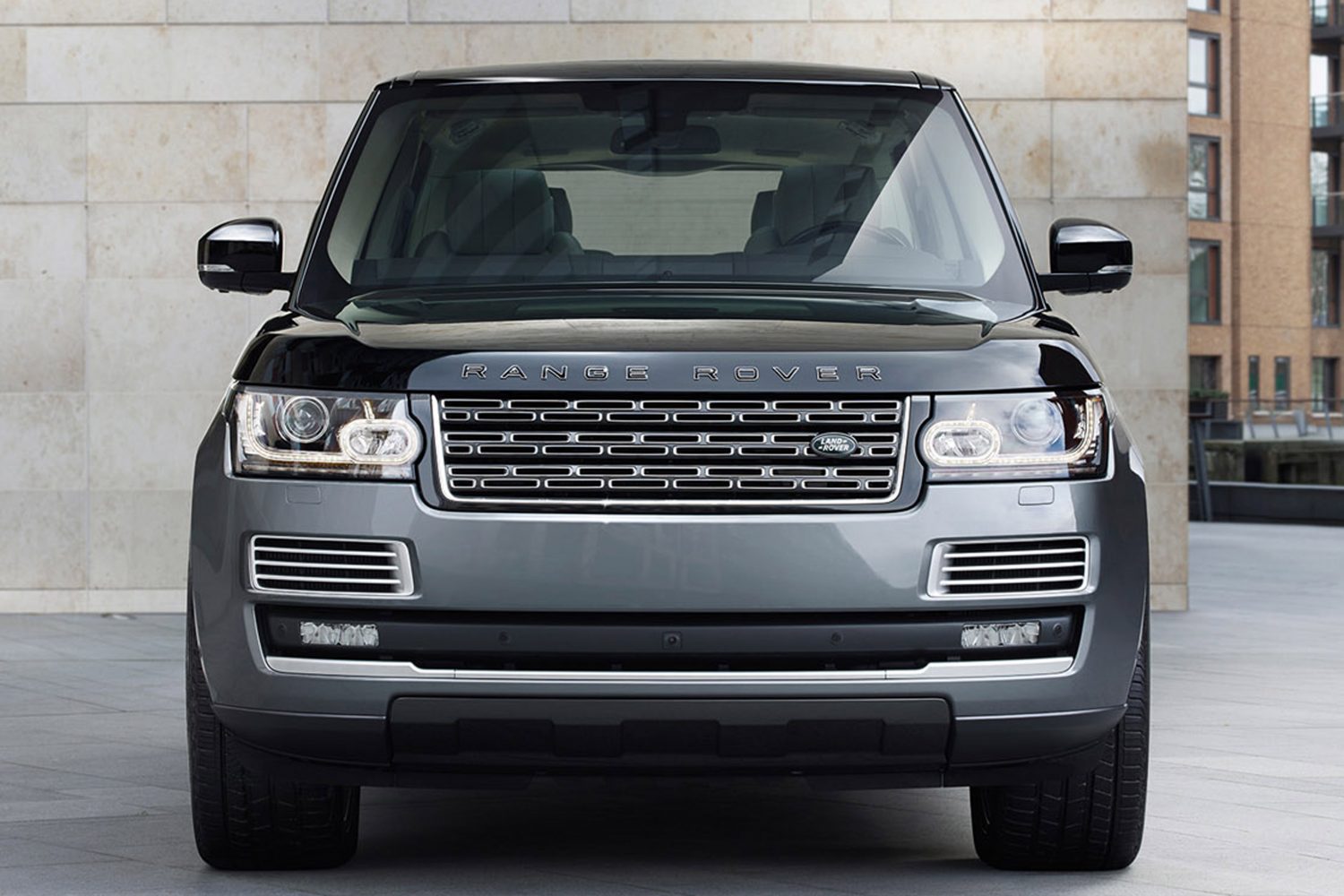 Range Rover SVR Autobiography