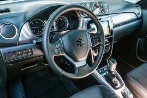 L'interno di Suzuki Vitara automatica
