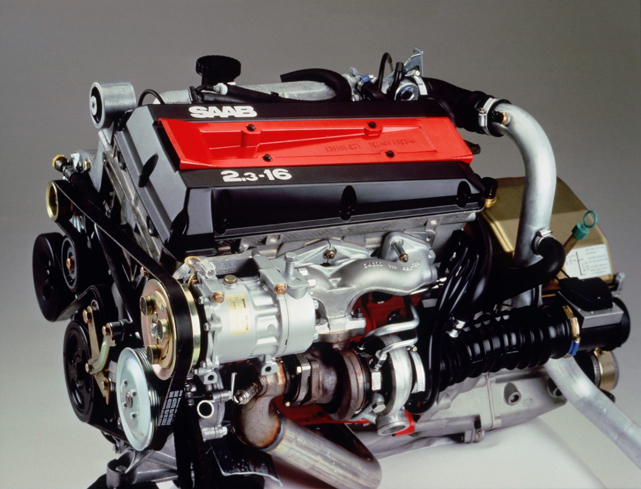 Saab 2.3 turbo engine