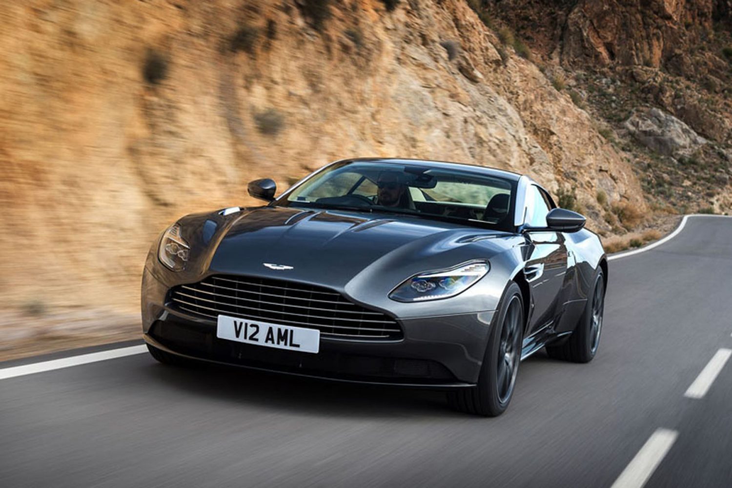 Aston Martin DB11