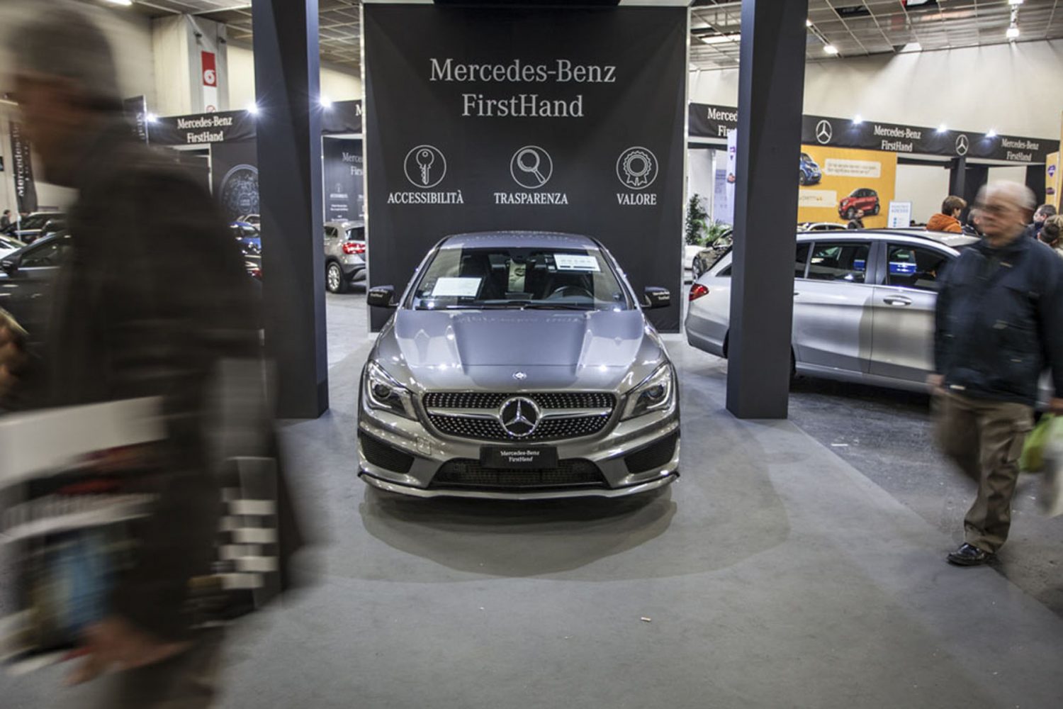 Mercedes-Benz FirstHand