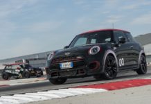 MINI Challenge 2016: le JCW sfidano i cordoli MINI Challenge 2016