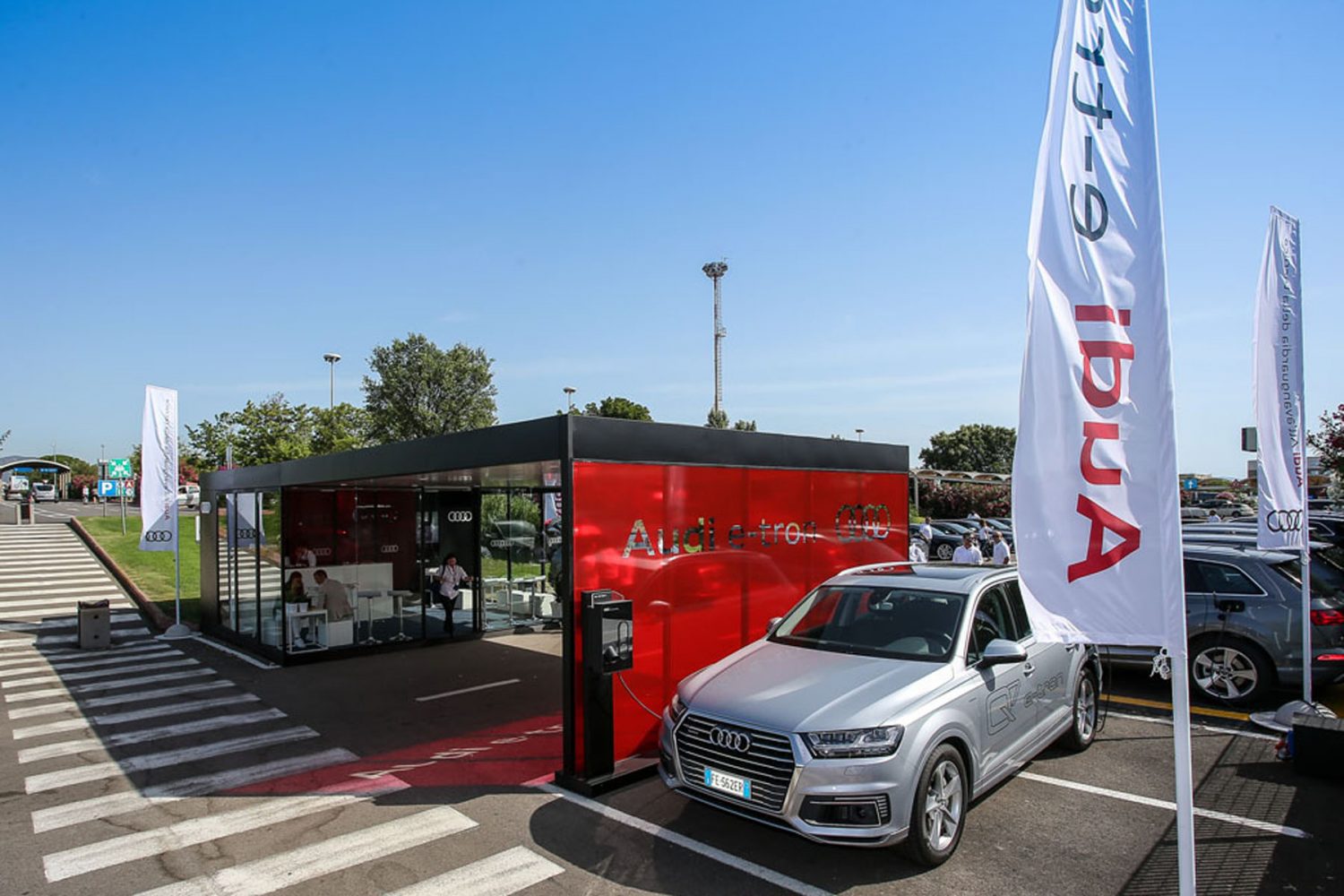Audi e-tron hub Costa Smeralda