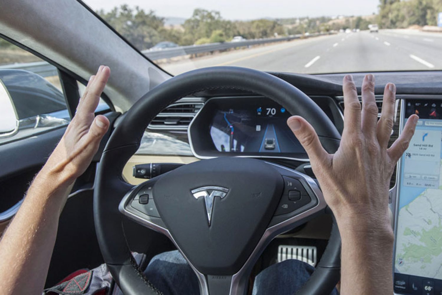 Guida autonoma Tesla Guida autonoma Tesla