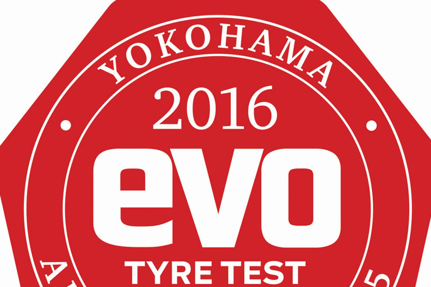 Yokohama ADVAN Sport V105