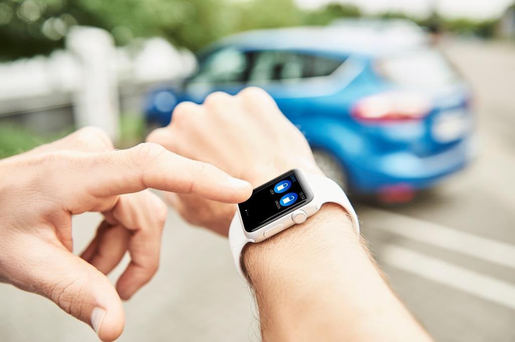 smartwatch MyFord Mobile