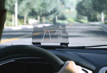 HUD: dall’aeroplano all’auto head up display