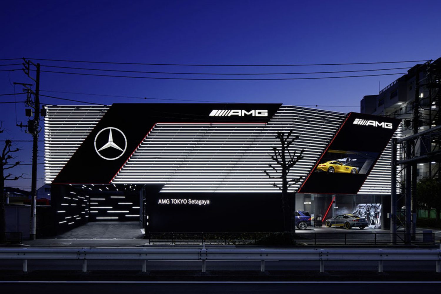 Mercedes-AMG Showroom in Tokio Setagaya
