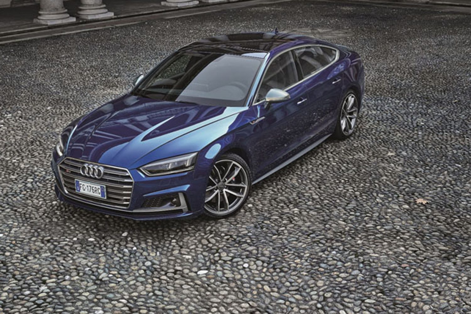 Audi S5 Chiostro Milano