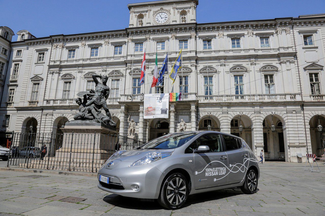 Nissan elettrizza Torino