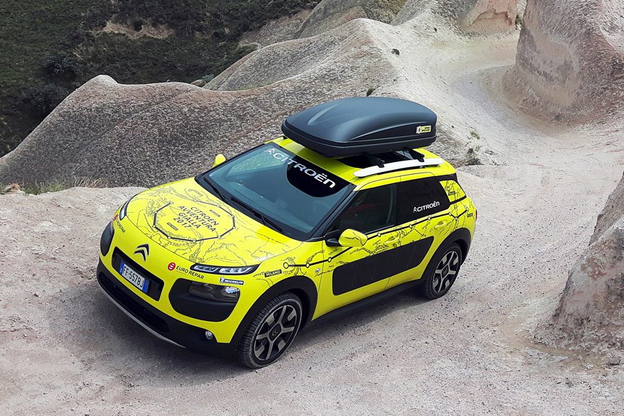 Citroec C4 Cactus Avventura Gialla