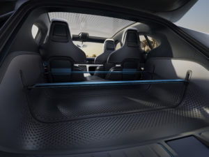 Mission E Cross Turismo
