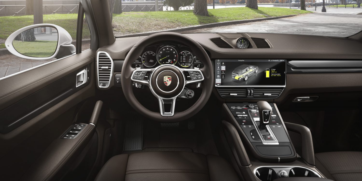 Porsche Cayenne ibrida plug in