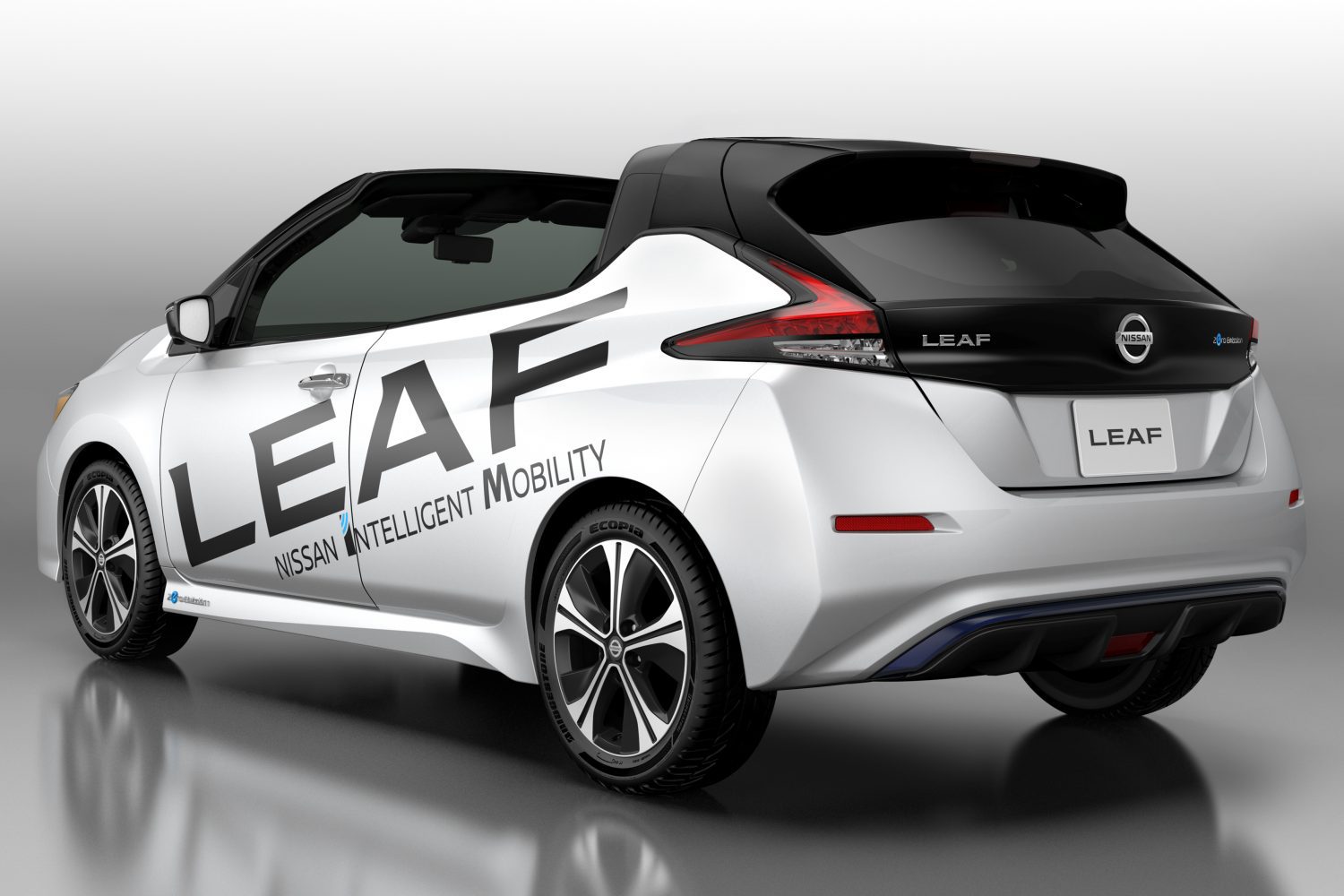 nissan-leaf-open-air
