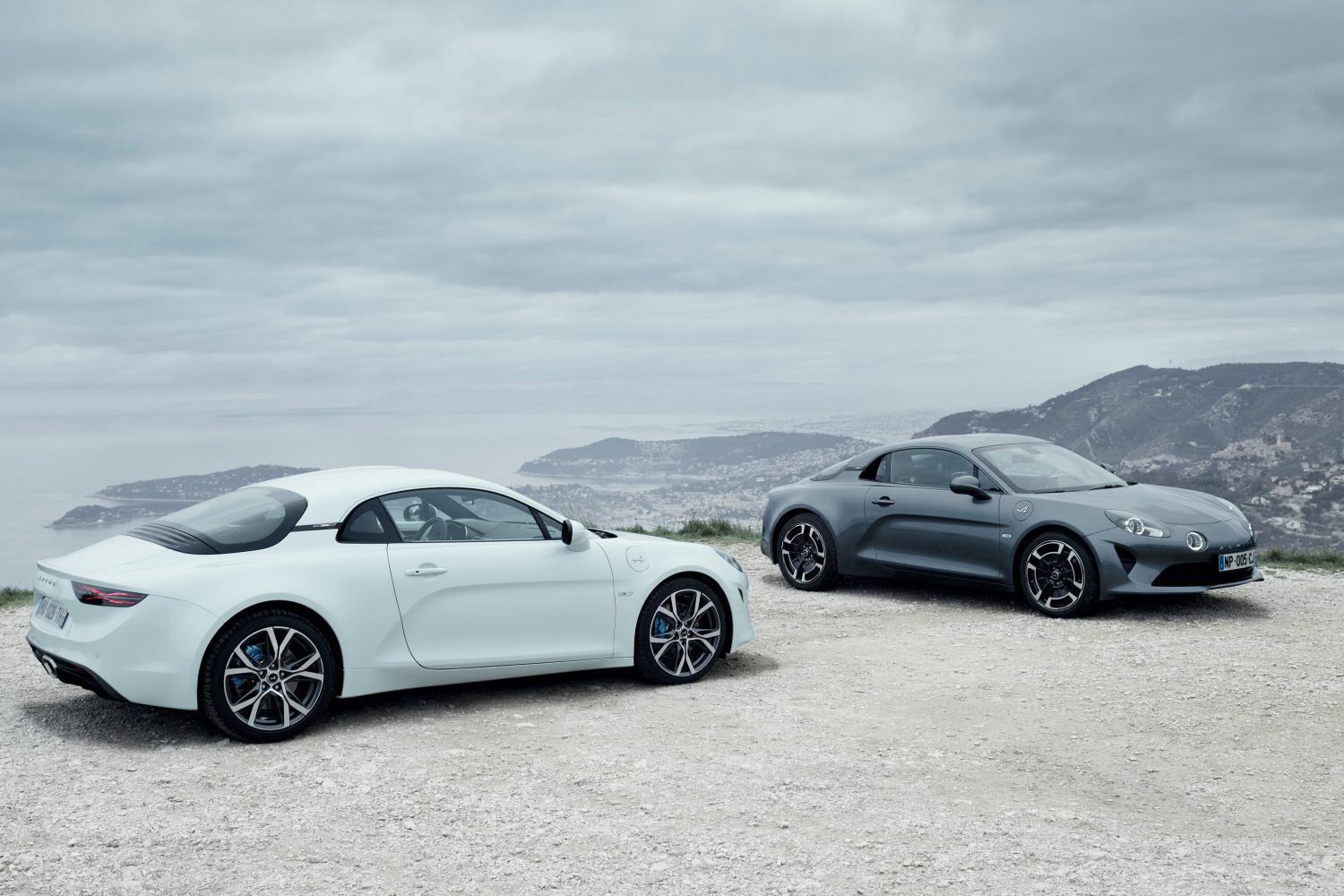 ALPINE A110 Pure et ALPINE A110 Légende