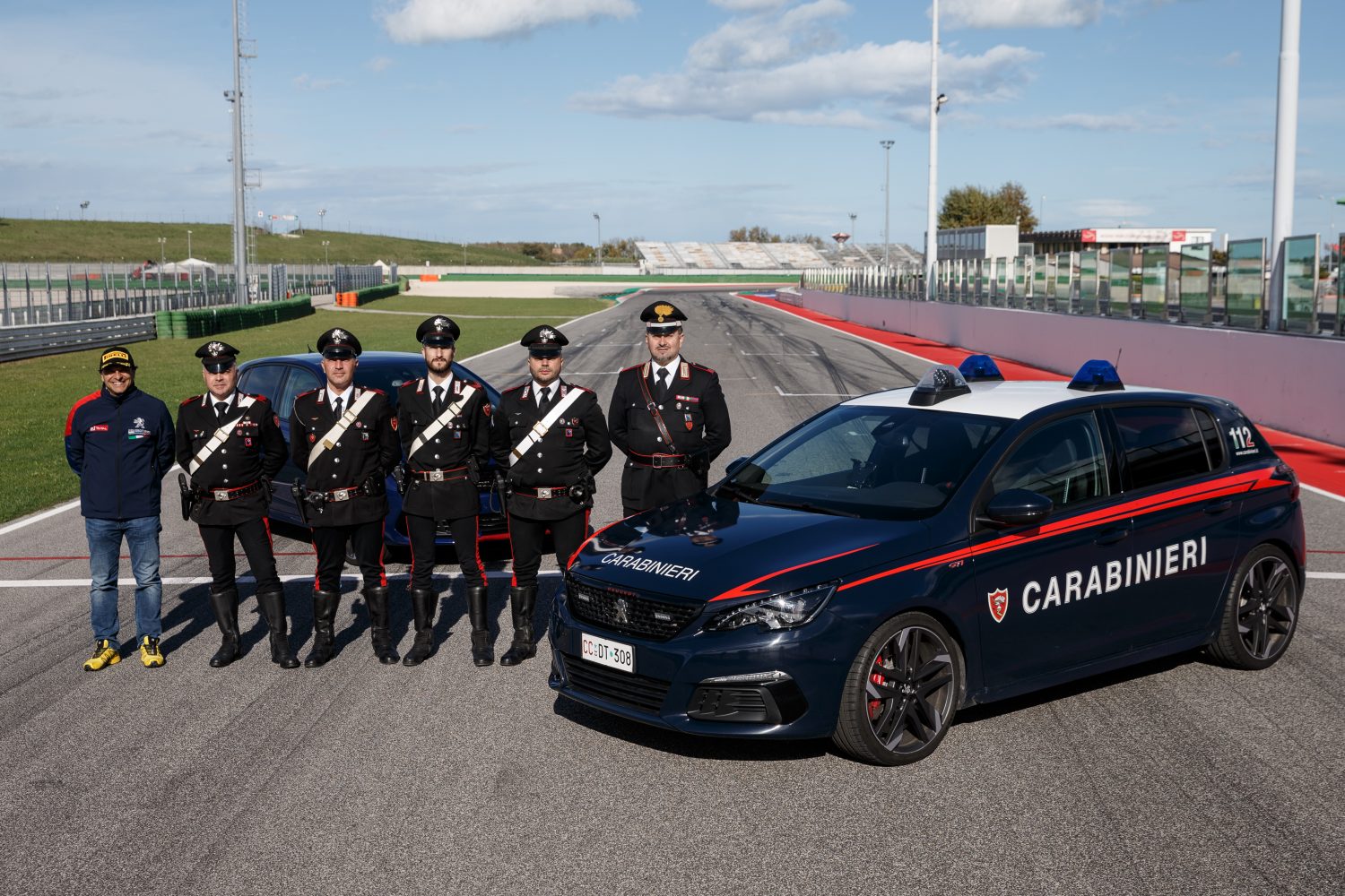Carabinieri e Peugeot