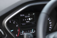 FORD_2018_FOCUS_ACTIVE_WAGON_NOV_DriveModes-Slippery