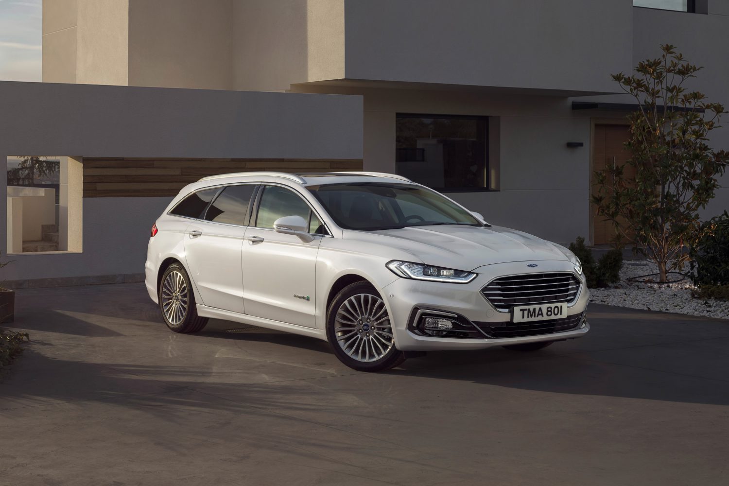 Ford Mondeo-Hybrid