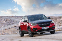 Opel Grandland X Hybrid4