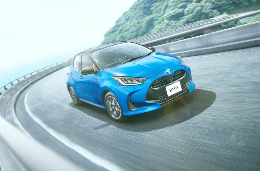Toyota yaris ibrido