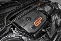 P90376695_highRes_mini-john-cooper-wor
