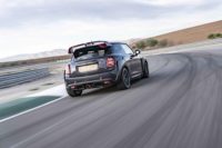 P90377061_highRes_mini-john-cooper-wor