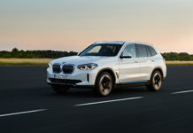 BMW iX3, il SUV tedesco diventa elettrico