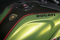 DUCATI_STREETFIGHTER_V4_LAMBORGHINI _45__UC418375_High