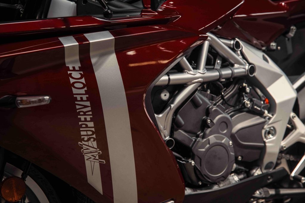mv agusta superveloce