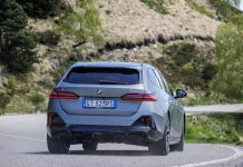 BMW Serie 5 Touring: il ritorno della station wagon per eccellenza
