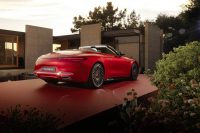 Der neue Mercedes-Maybach SL Monogram Series für das ultimative Open-Air-ErlebnisThe new Mercedes-Maybach SL Monogram Series, for the ultimate open-air experience