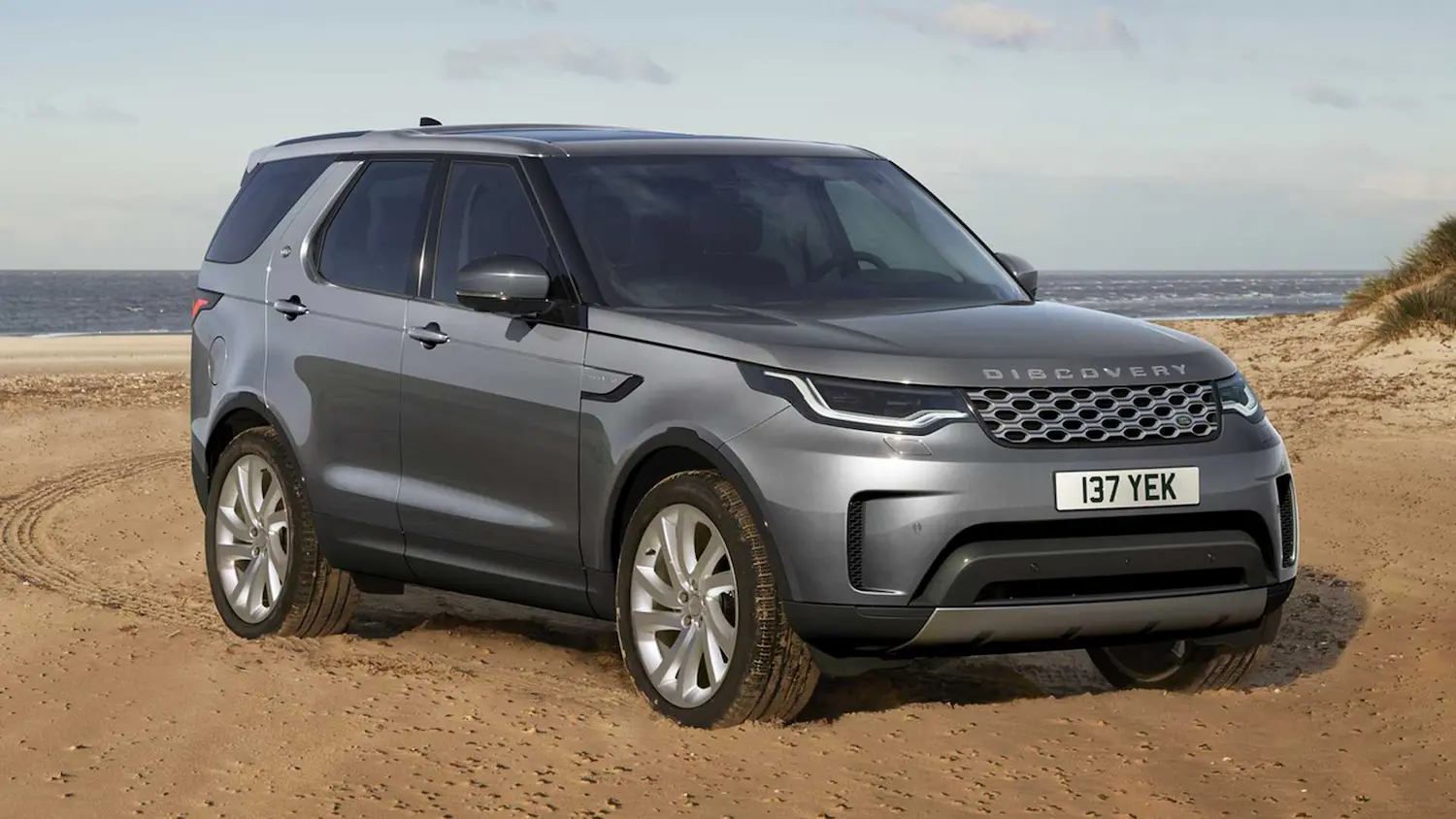 La Range Rover Discovery nella versione restyling 2021