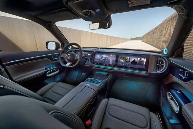 La smart #5 ha forme squadrate e vocazione offroad