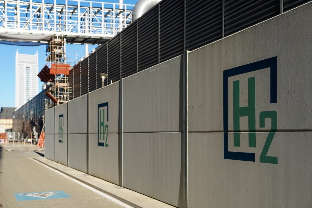 dumarey e politecnico