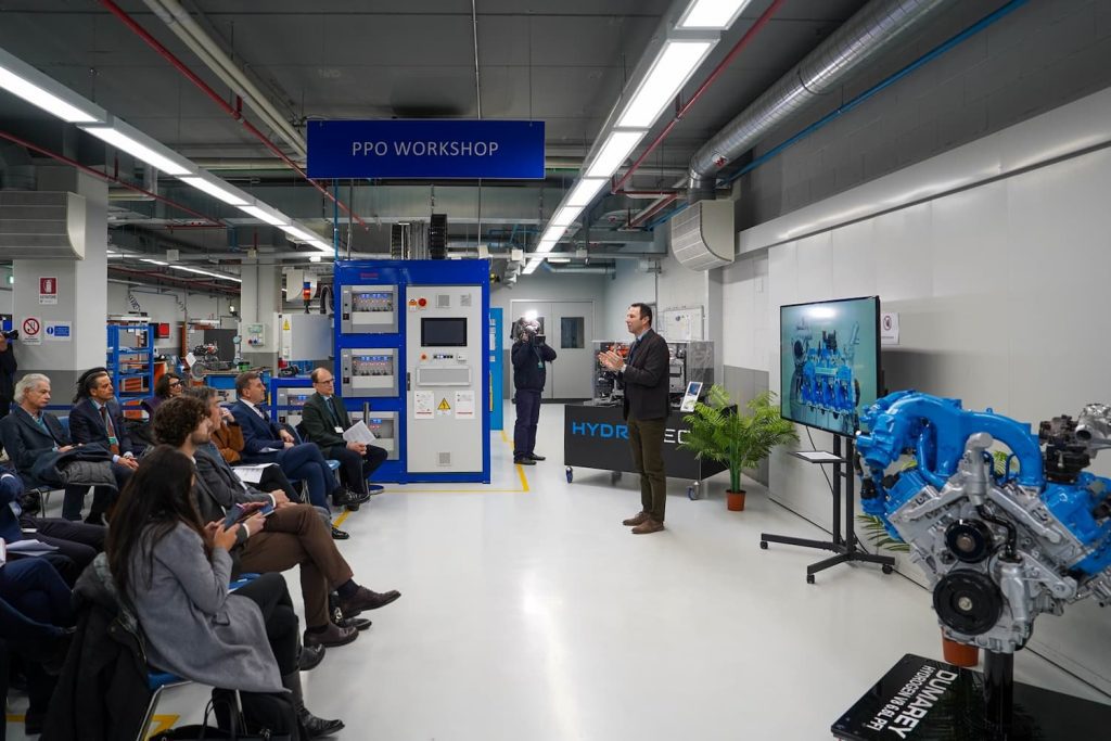 dumarey e politecnico