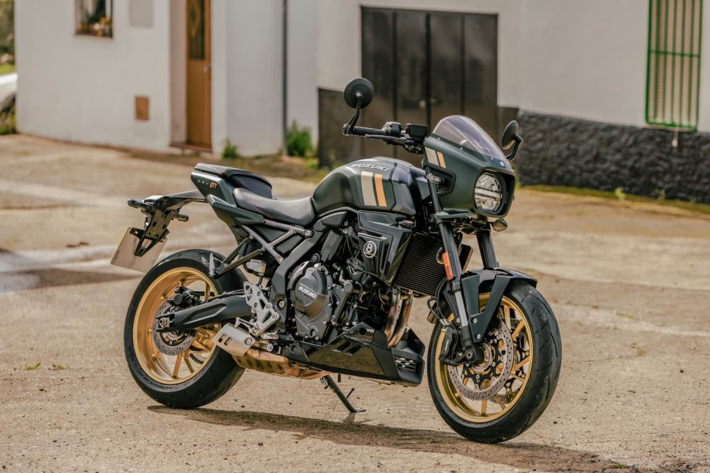 Suzuki GSX-8 T