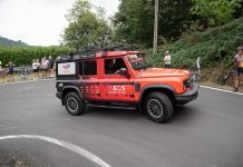 INEOS Grenadier ammiraglia della squadra ciclistica alla Vuelta INEOS Grenadier