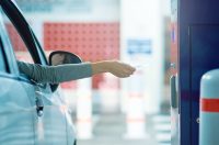 Un popolo di santi, navigatori e cercatori parcheggio