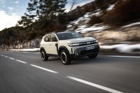 Dacia Duster Hybrid 155, l'ibrido accorcia le distanze