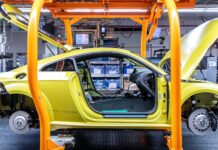 Come l’auto tedesca ha perso il futuro che aveva inventato