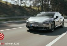 La XPENG P7+ conquista il Red Dot e sbarca in Italia